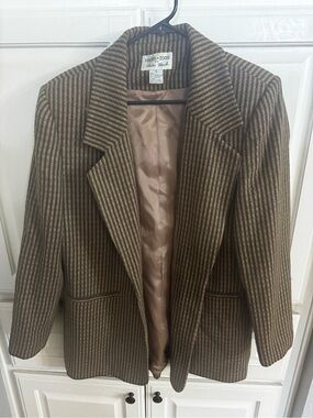 Focus 2000 Women's Brown Striped Blazer